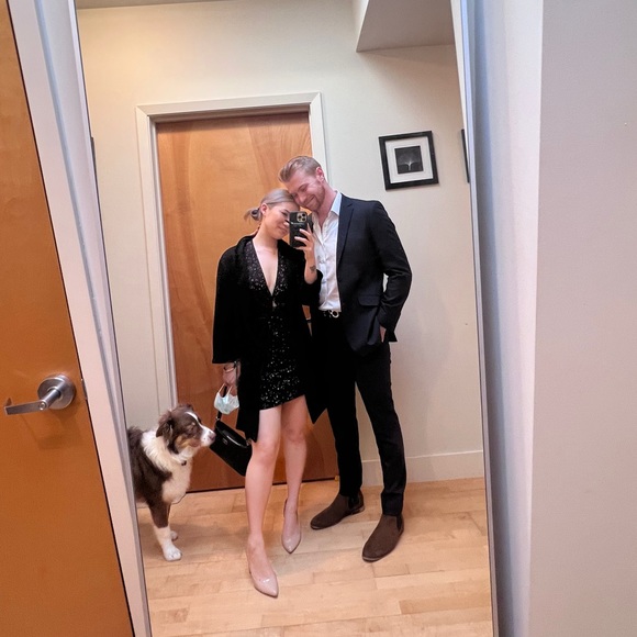 Hi, I’m Lindsey ❤️ - Picture 4 of 4